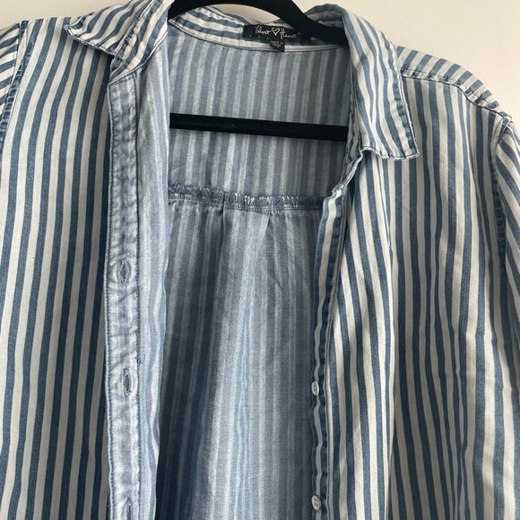 Velvet Heart Botton Up - Picture 2 of 2